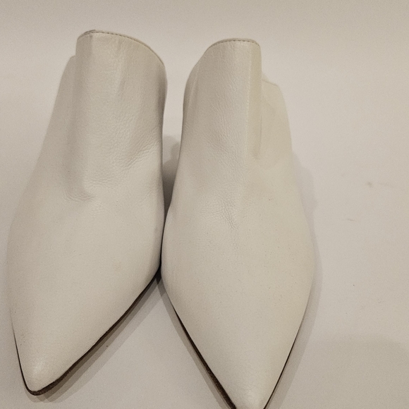 Paul Andrew White Mule - Picture 6 of 7